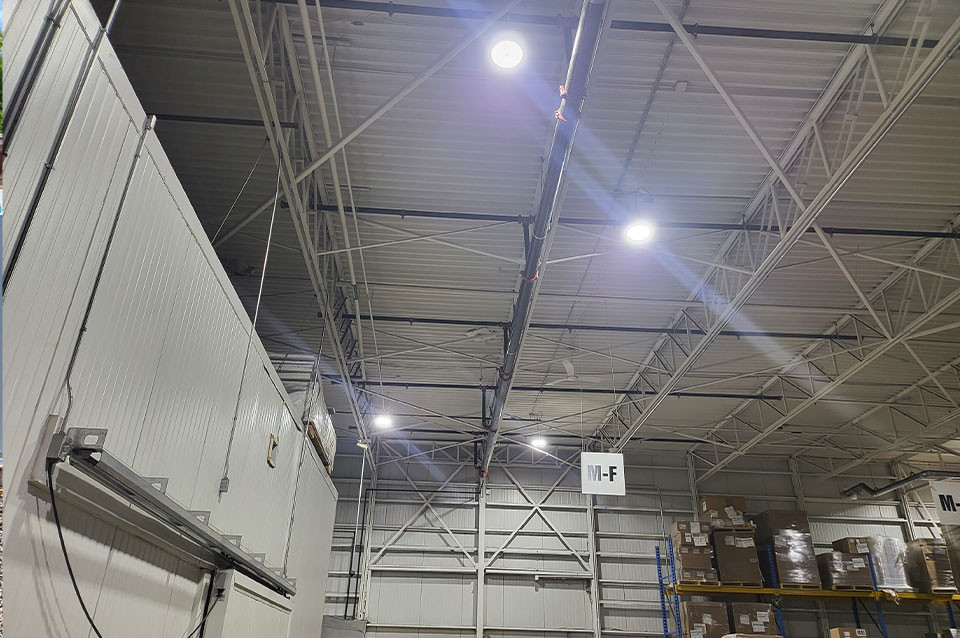 Installation lumière Del commercial industriel